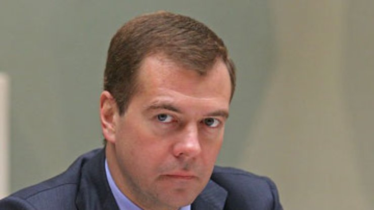 Медведев: Сталинским репрессиям нет оправдания