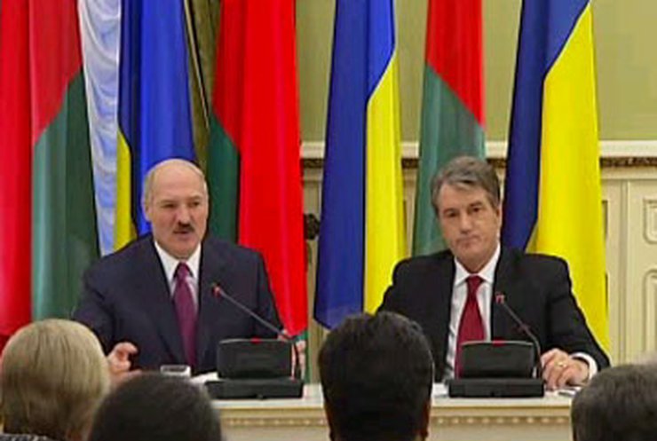 Лукашенко: Ситуация с гриппом подогревается искусственно