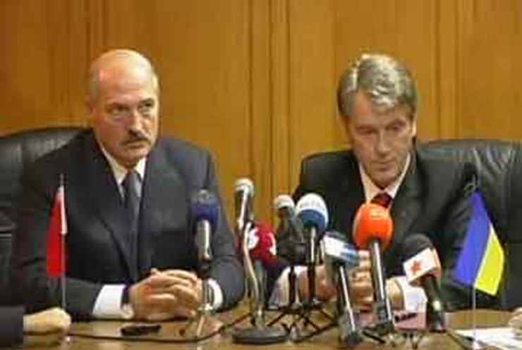 Ющенко и Лукашенко приехали снять панику в Ивано-Франковске