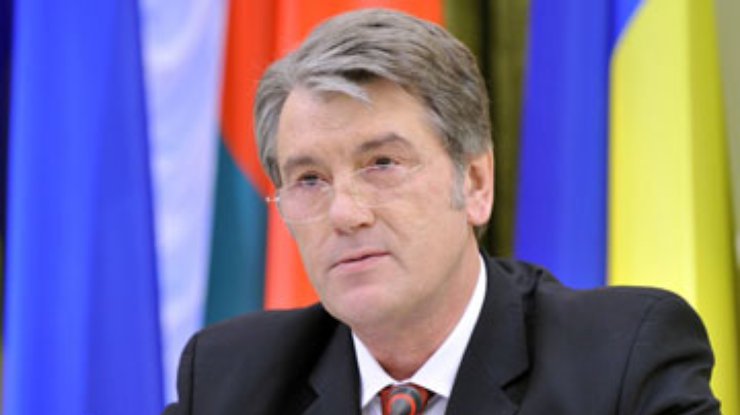 Ющенко: "Газпром" может оштрафовать Украину на 8 миллиардов долларов