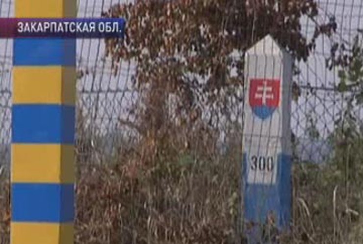 Словакия закрыла два пункта пропуска на границе с Украиной