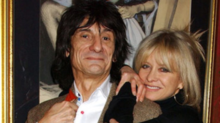 Гитарист The Rolling Stones развелся с женой