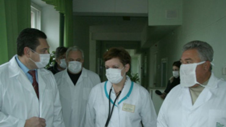"Регионалы" помогли черниговской больнице в борьбе с эпидемией