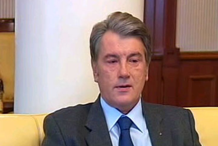 Ющенко дал Тимошенко три дня на финансирование армии