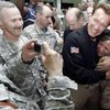 Шварценеггер прилетел в Ирак дать мастер-класс солдатам США