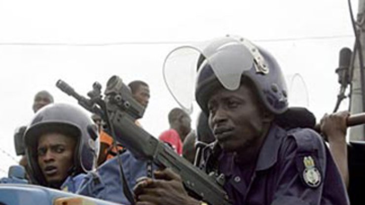 В  Сьерра-Леоне полицейскими смогут стать десятилетние мальчики