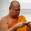 Буддийский монах "проветрил" самолет: Вылет отложили на 7 часов