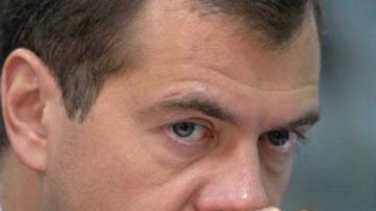 Медведев поручил расследовать обстоятельства смерти юриста Магнитского