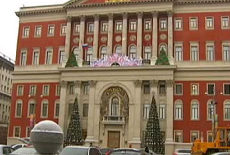 Российские чиновники решили не экономить в праздники