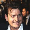 Чарли Шина обвиняют в бытовом насилии