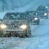Автомобилистов просят пока не выезжать на киевские дороги