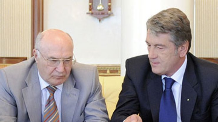 Ющенко просит Стельмаха до вечера найти деньги на газ