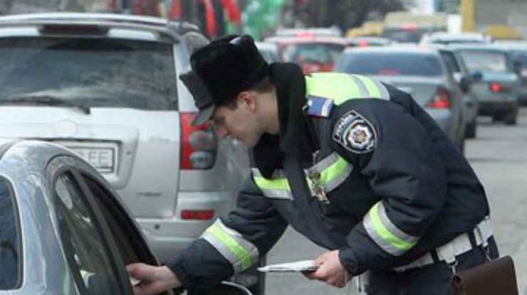 В Киеве у водителей конфискуют "липовые" документы