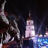 Янукович провел митинг и отправился на "Большую политику"