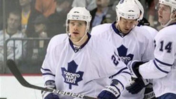 НХЛ: Поникаровский стал лучшим в победном матче "Торонто"