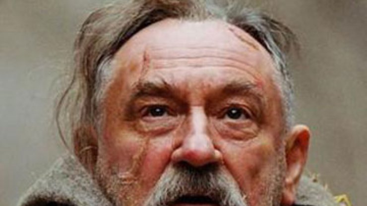 Ющенко наградил Богдана Ступку орденом Ярослава Мудрого