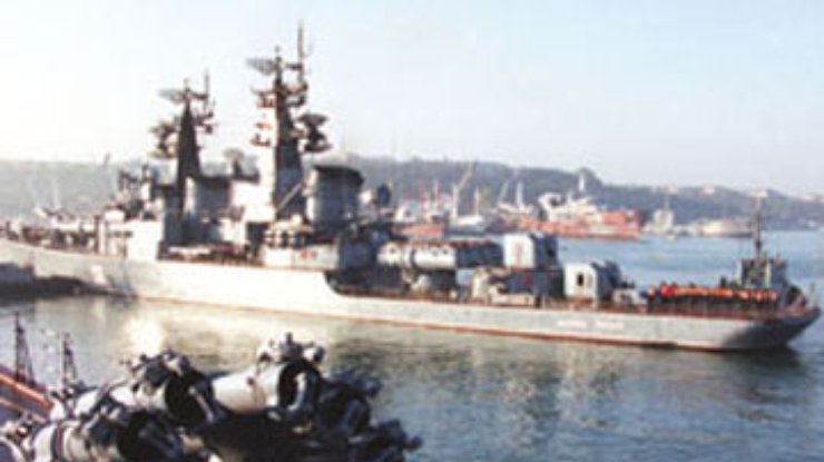 СМИ: Россия усиливает Черноморский флот