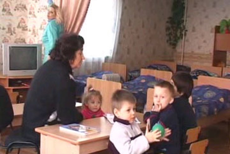 На Луганщине двое детей едва не замерзли из-за халатности матери