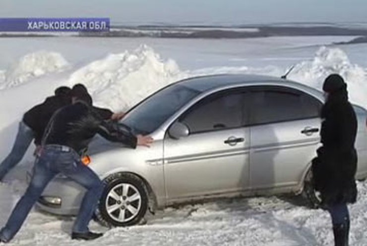 Украина парализована снегопадами