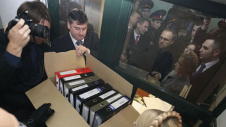 СМИ: Тимошенко попросила суд отсрочить инаугурацию