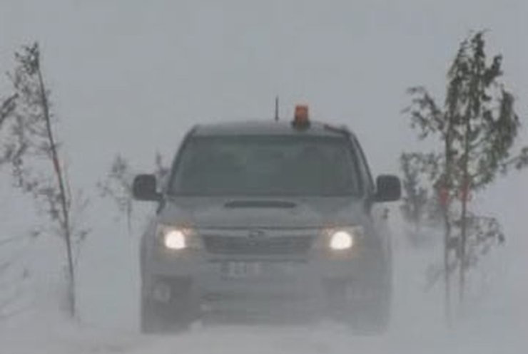 В Эстонии открыли ледяную автомагистраль