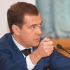 В Омске перед визитом Медведева убрали афишу спектакля о гноме