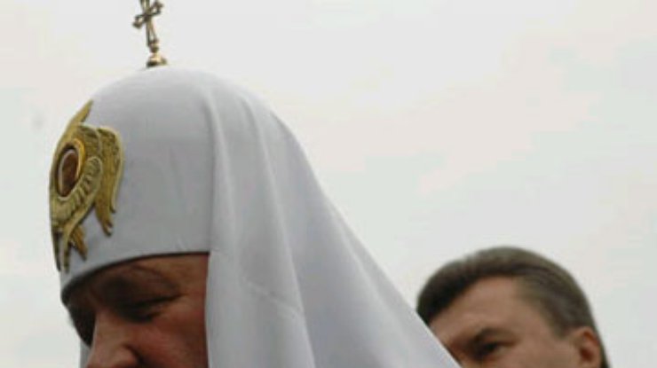 Патриарх Кирилл возглавит молитву за Януковича