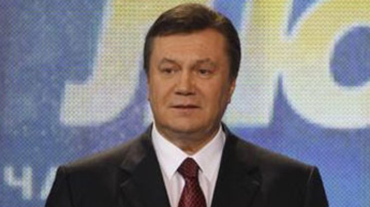РФ надеется, что Янукович легализует русский язык в Украине