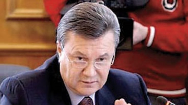 Янукович пообещал Европе "очень скоро" разобраться с Бандерой