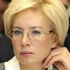 Министры Тимошенко возмутились своими изображениями на сити-лайтах