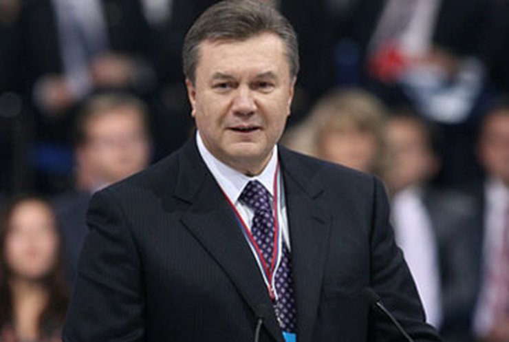 Янукович попросит в Москве скидку на газ