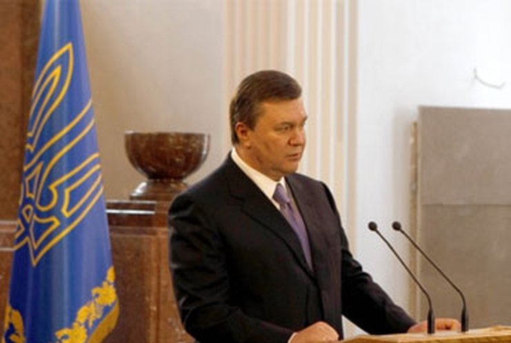 Янукович попросит КС срочно объяснить правила создания коалиции