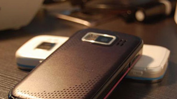 Nokia представила кинетический генератор для зарядки мобильника