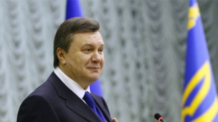 Янукович дал сигнал КС: Не хочу досрочных выборов