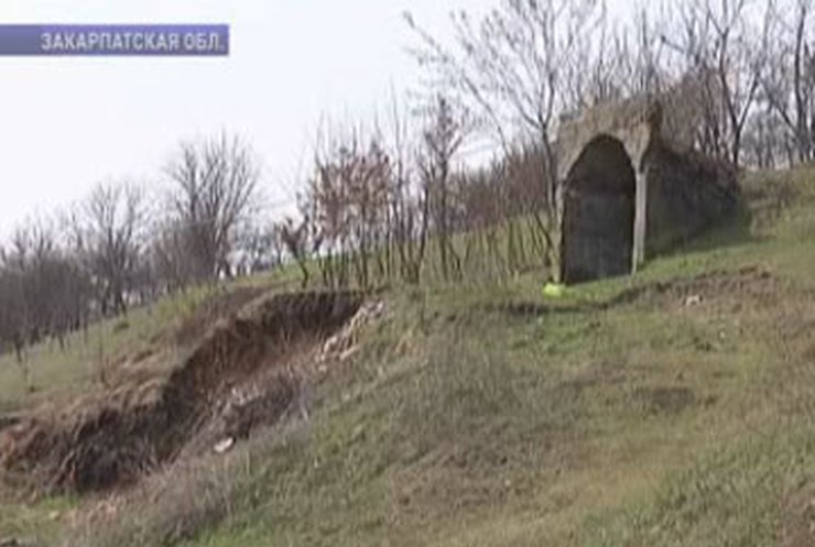 Закарпатское село Ильница уходит под землю
