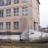 В Волынской области водонапорная башня упала на школьную площадку