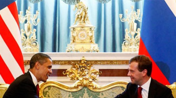 Обама и Медведев подписали новый договор о СНВ
