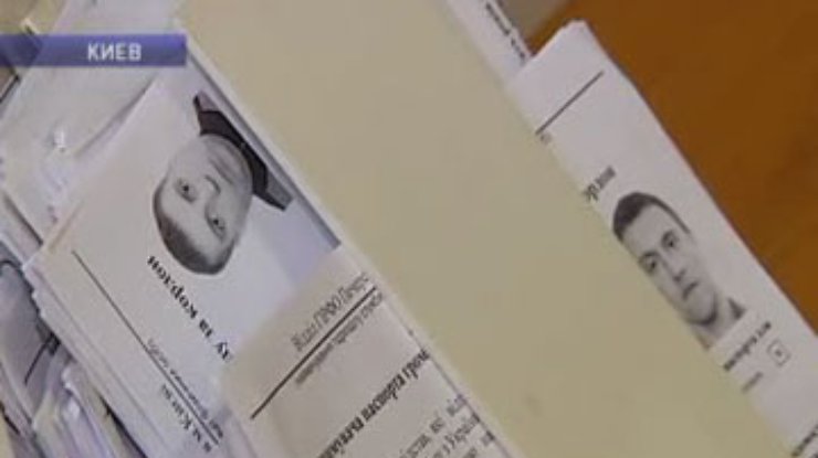 Все "просроченные" загранпаспорта напечатают до конца недели