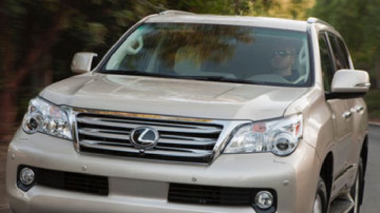В США Lexus GX 460 назвали "потенциально небезопасным"