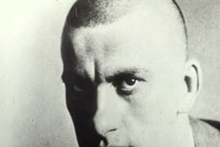 80 лет назад умер Владимир Маяковский
