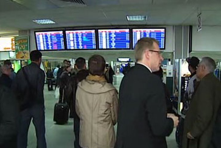 В аэропорту "Борисполь" отменены десятки рейсов