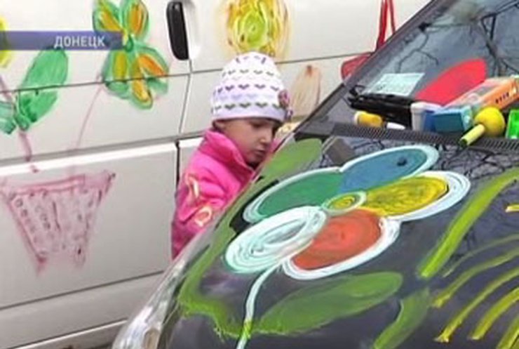 В Донецке прошла необычная акция в поддержку онкобольных детей