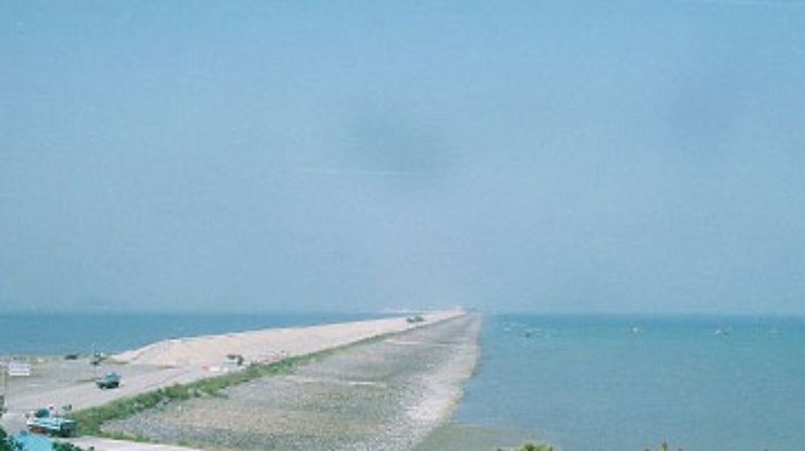 Корейцы построили в Желтом море самую длинную в мире дамбу