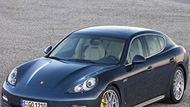 Porsche отзывает все Panamera для ремонта ремней