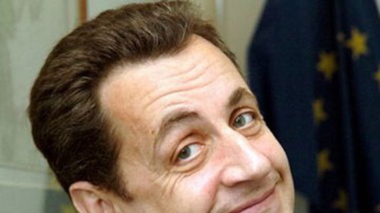 В Германии создатели рекламы автомобилей высмеяли рост Саркози