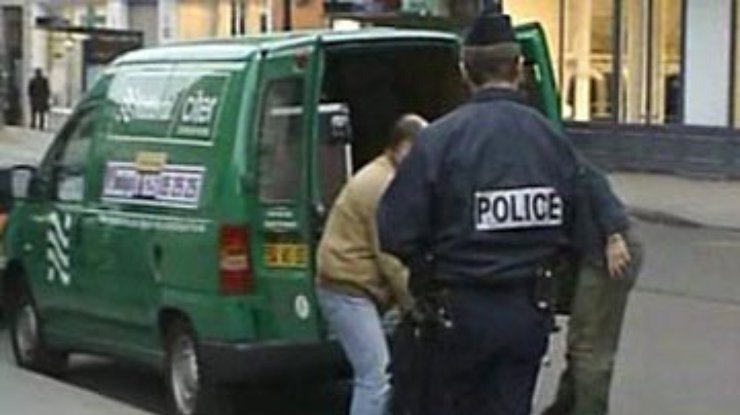 Во Франции трехлетнего ребенка задержали по подозрению в терроризме
