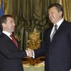 Янукович и Медведев "утрясут" споры о границах и перемещении ракет ЧФ