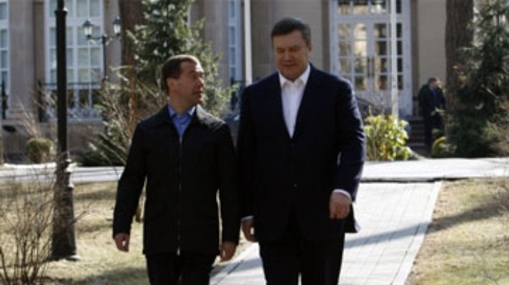 Янукович улетел в Москву