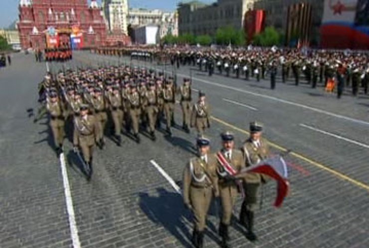 Грандиозный парад прошел в Москве