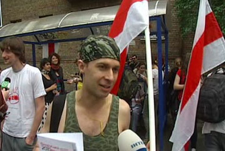 В Киеве началась "Белорусская весна"